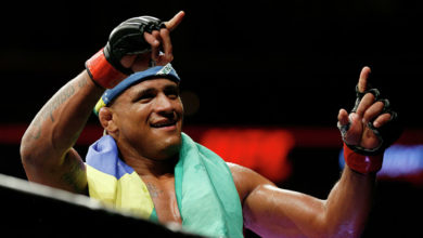 Photo of СМИ: участник главного боя UFC 251 снялся из-за заражения коронавирусом